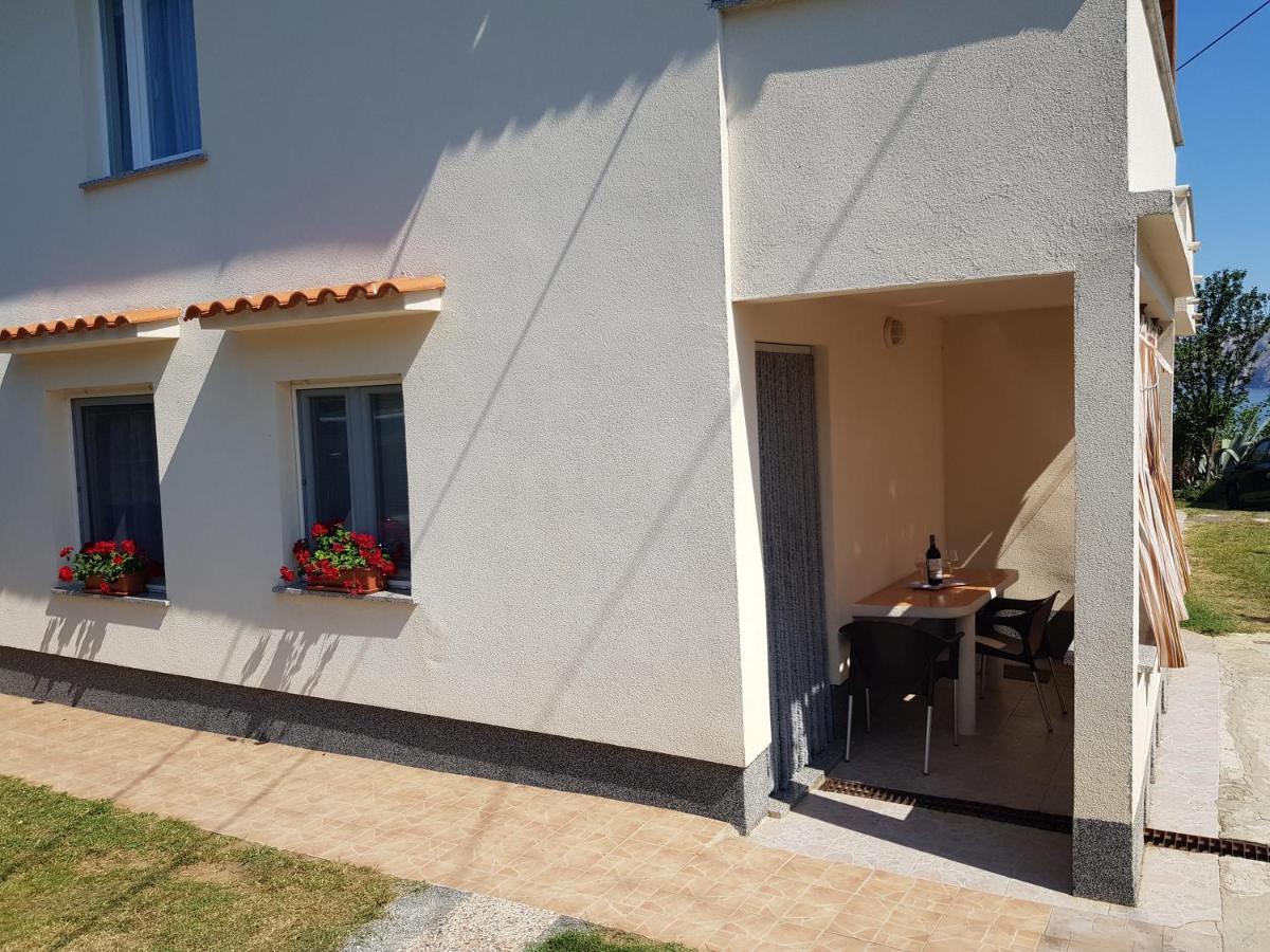 לופאר Apartments Nikol מראה חיצוני תמונה